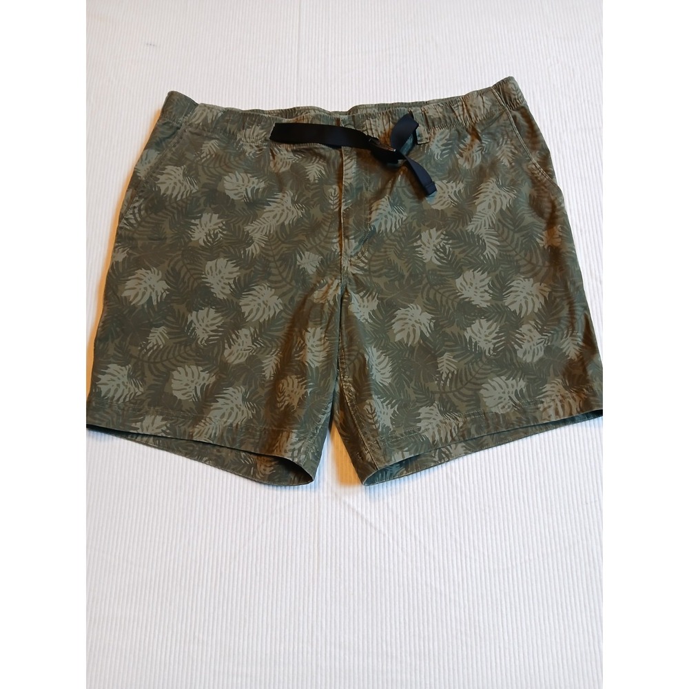 Duluth Trading Co Shorts Mens 2XL Green Palm Leaf Print Belted Standard Fit